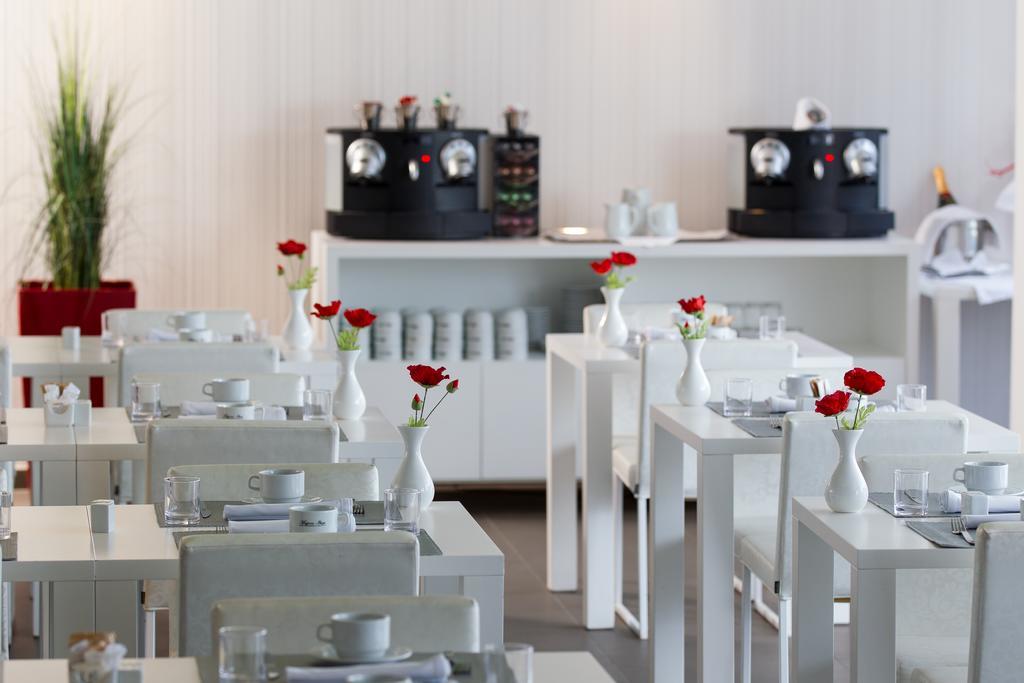 Migjorn Ibiza Suites & Spa Playa d'en Bossa Zewnętrze zdjęcie